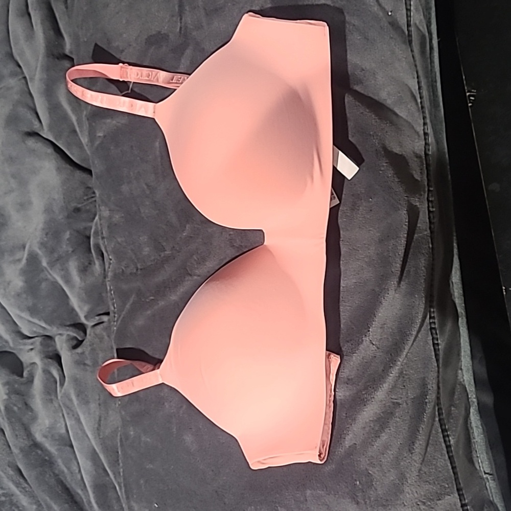 Victoria's secret wireless padded bras. 38DDD peach